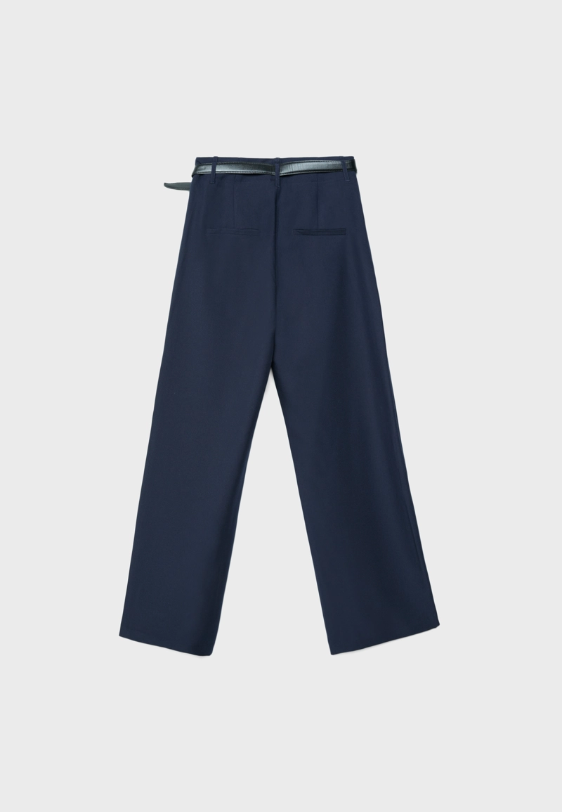 Прямые струящиеся брюки с поясом