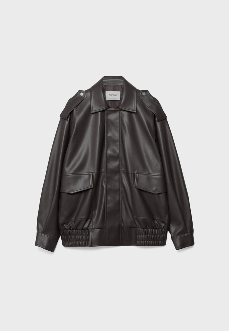 Объемная байкерская куртка из искусственной кожи