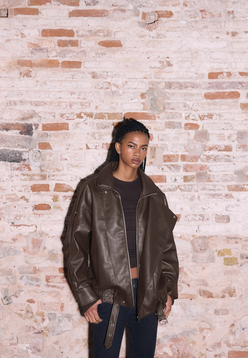 Куртка оверсайз из искусственной кожи с лацканами