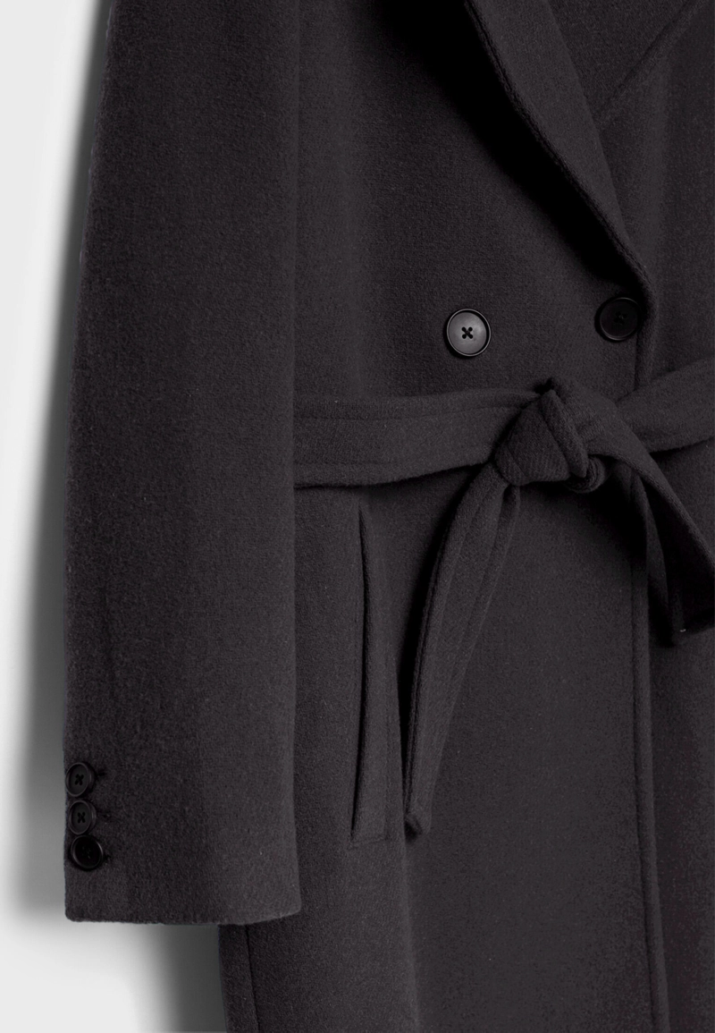 Пальто миди с поясом