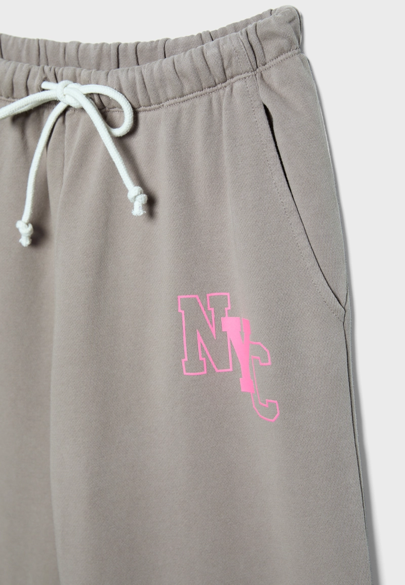 Брюки-джоггеры с эффектом позиционной стирки