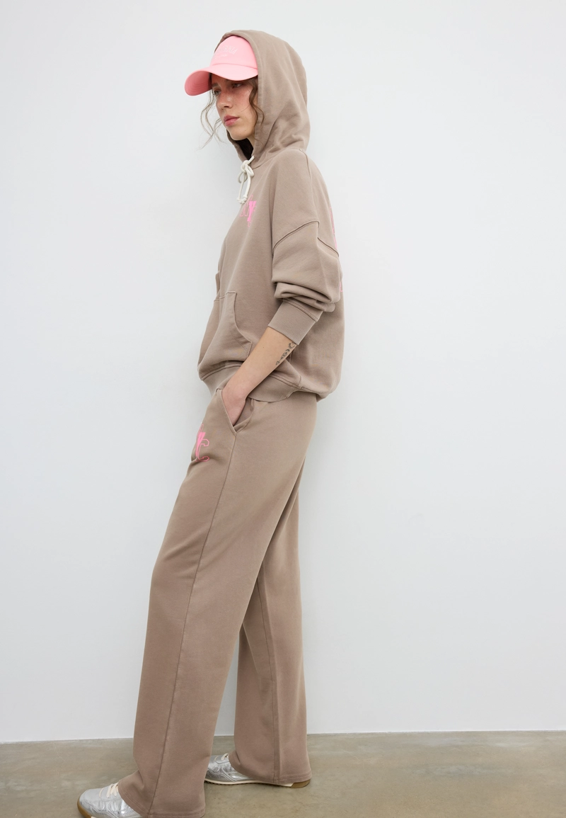 Брюки-джоггеры с эффектом позиционной стирки