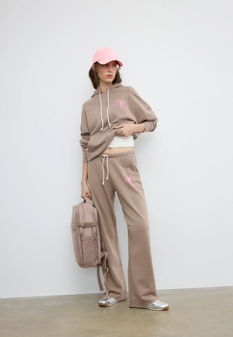 Брюки-джоггеры с эффектом позиционной стирки