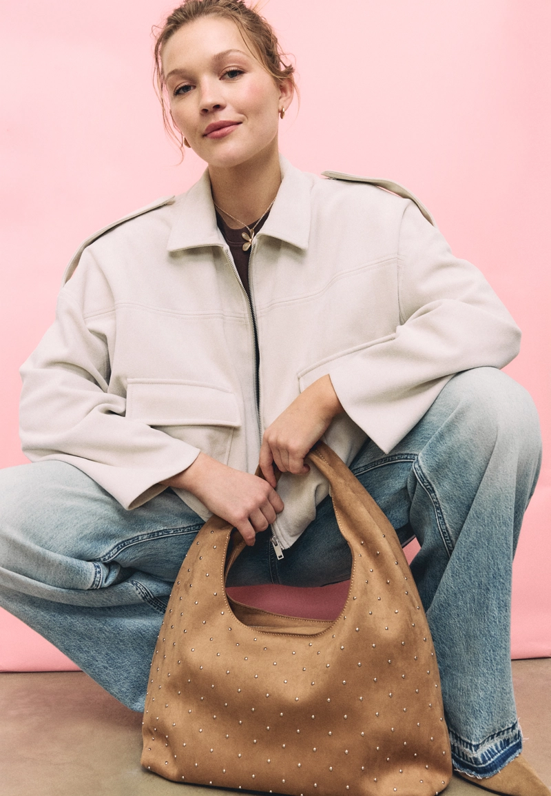 Мягкая сумка на плечо с блестящей отделкой