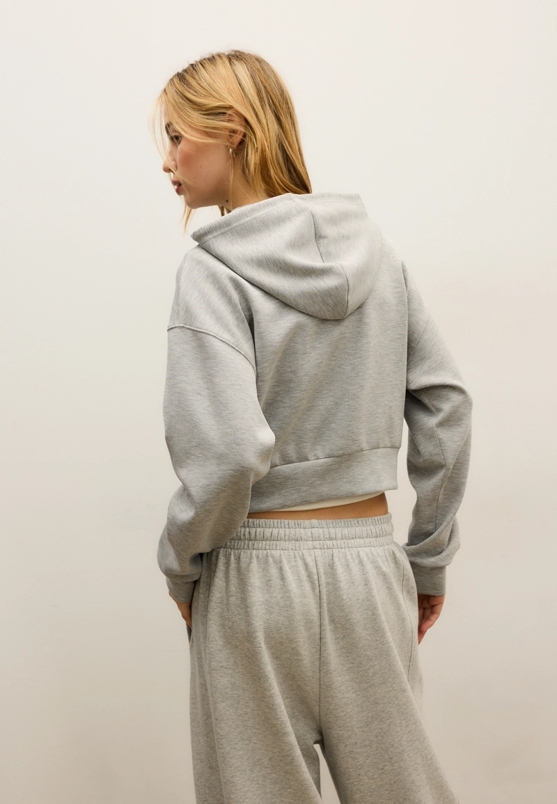 Толстовка на молнии из мягкой ткани