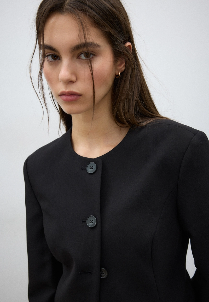 Пиджак без воротника