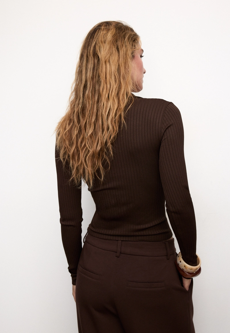 Бесшовная футболка-поло