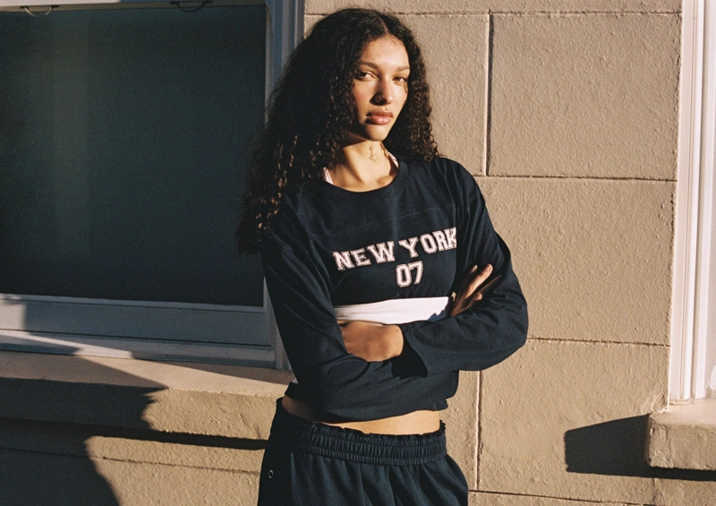 Футболка с принтом и рукавами в стиле кимоно