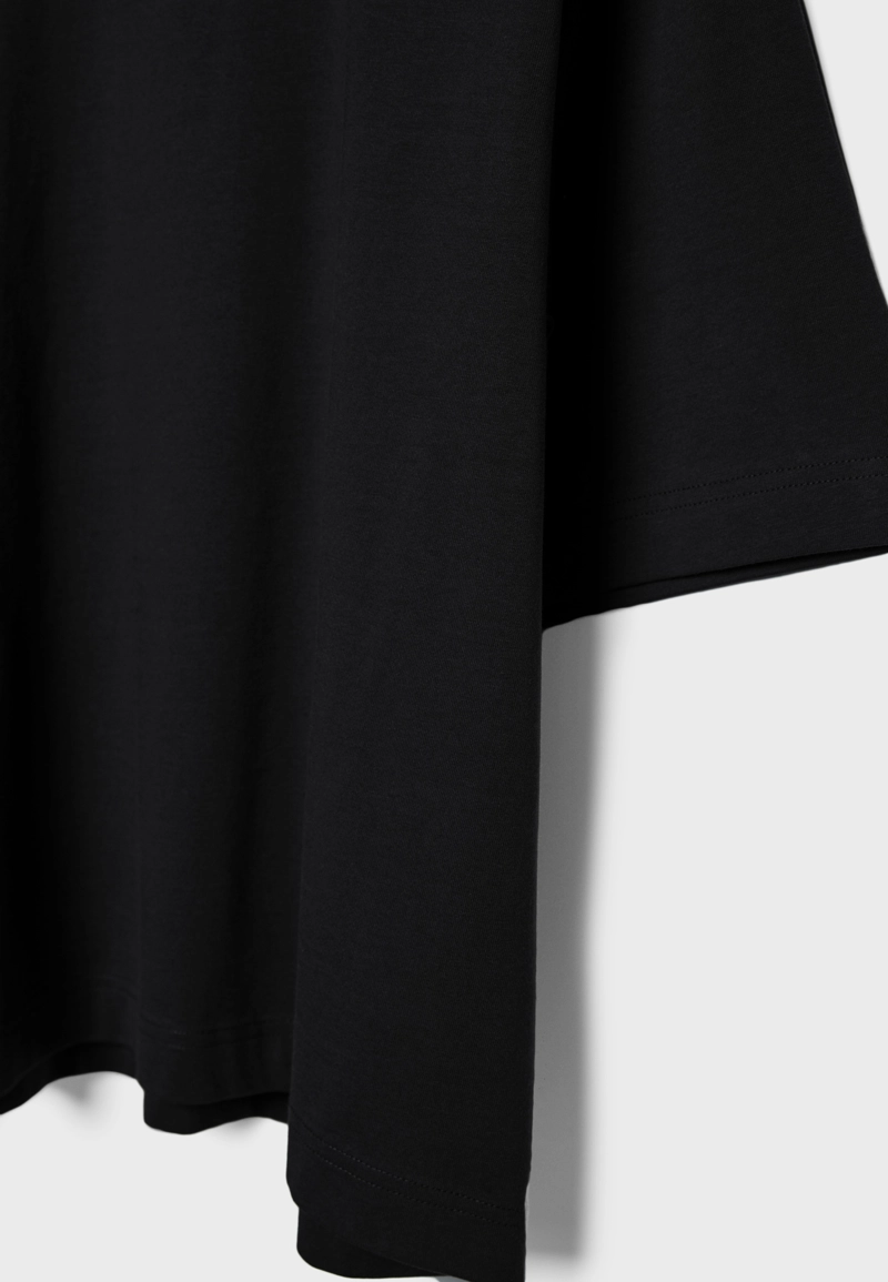 Футболка оверсайз с короткими рукавами