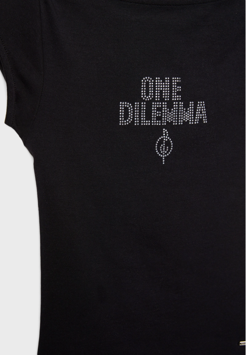 Футболка с лодочным вырезом и короткими рукавами с кристаллами one dilemma