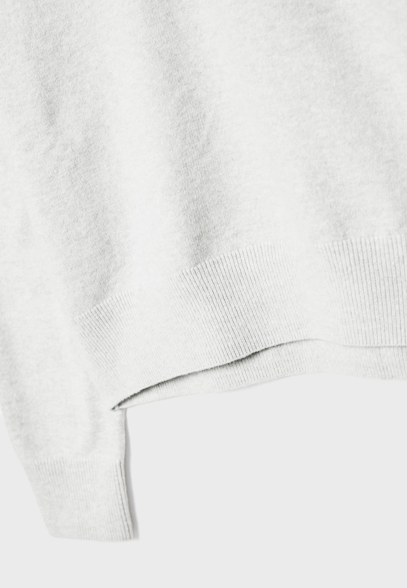 Базовый свитер из мягкого трикотажа