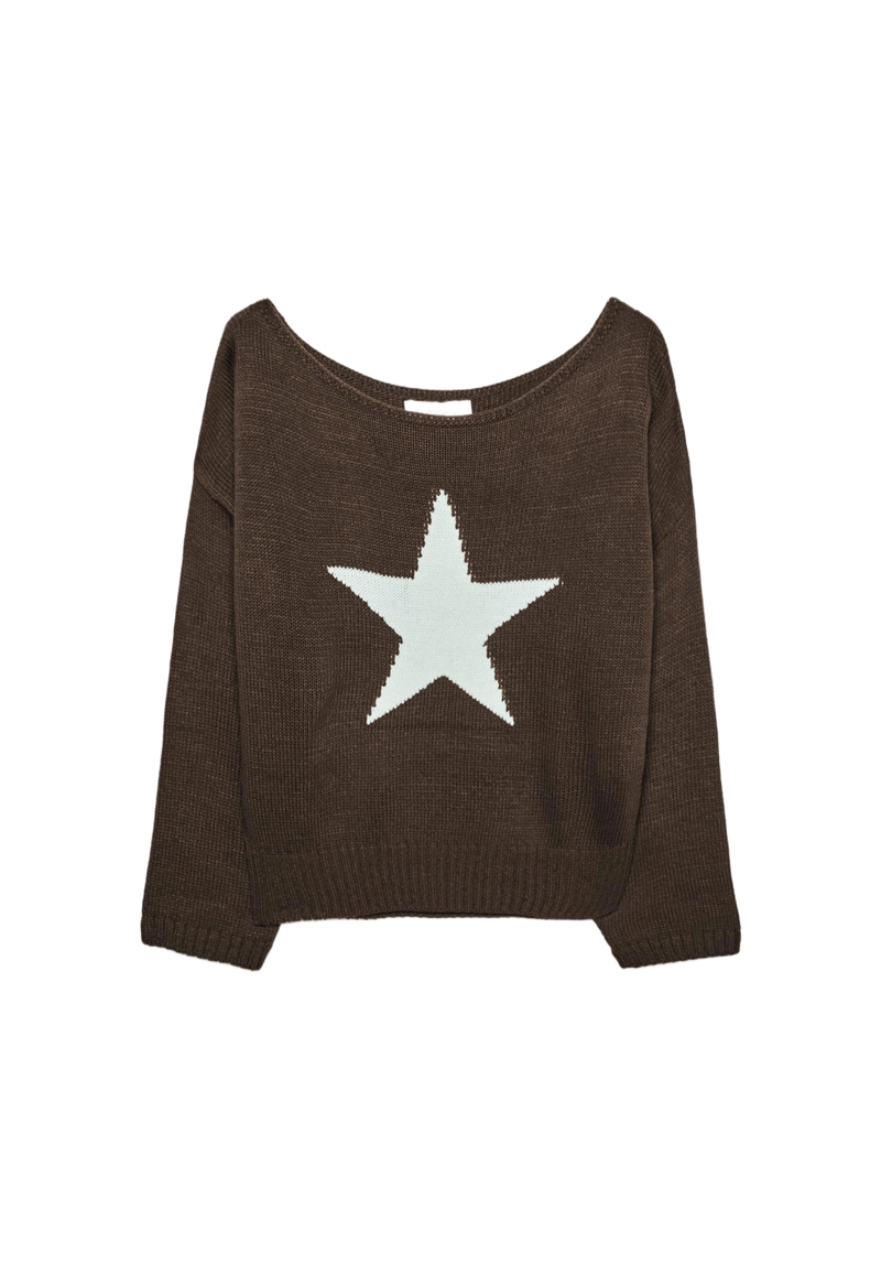 Асимметричный вязаный свитер со звездой