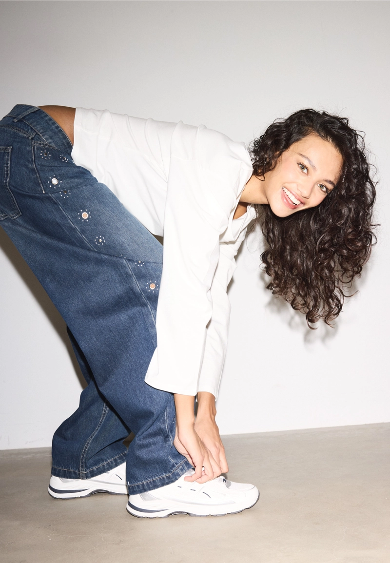 Джинсы barrel с люверсами по бокам