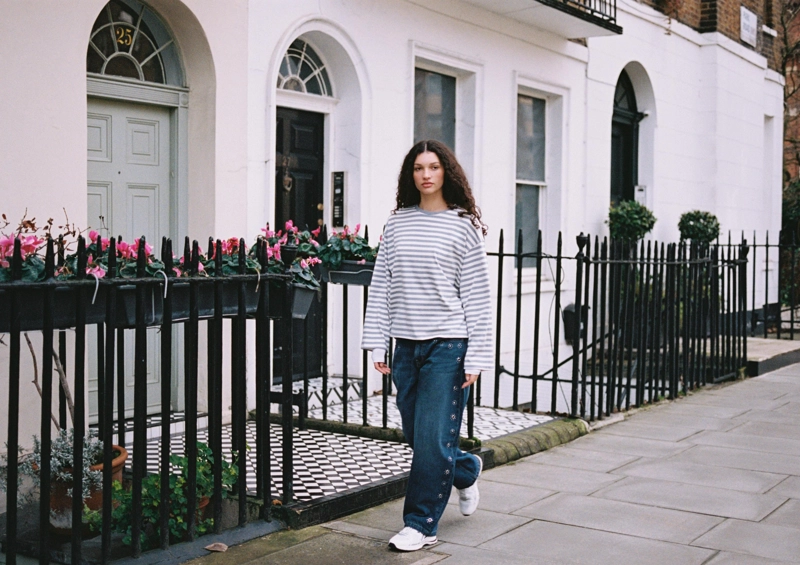 Джинсы barrel с люверсами по бокам