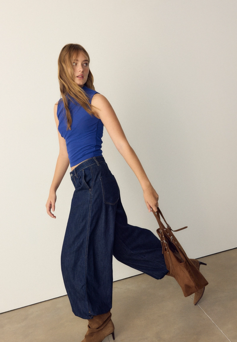 Футболка из присборенной полупрозрачной ткани