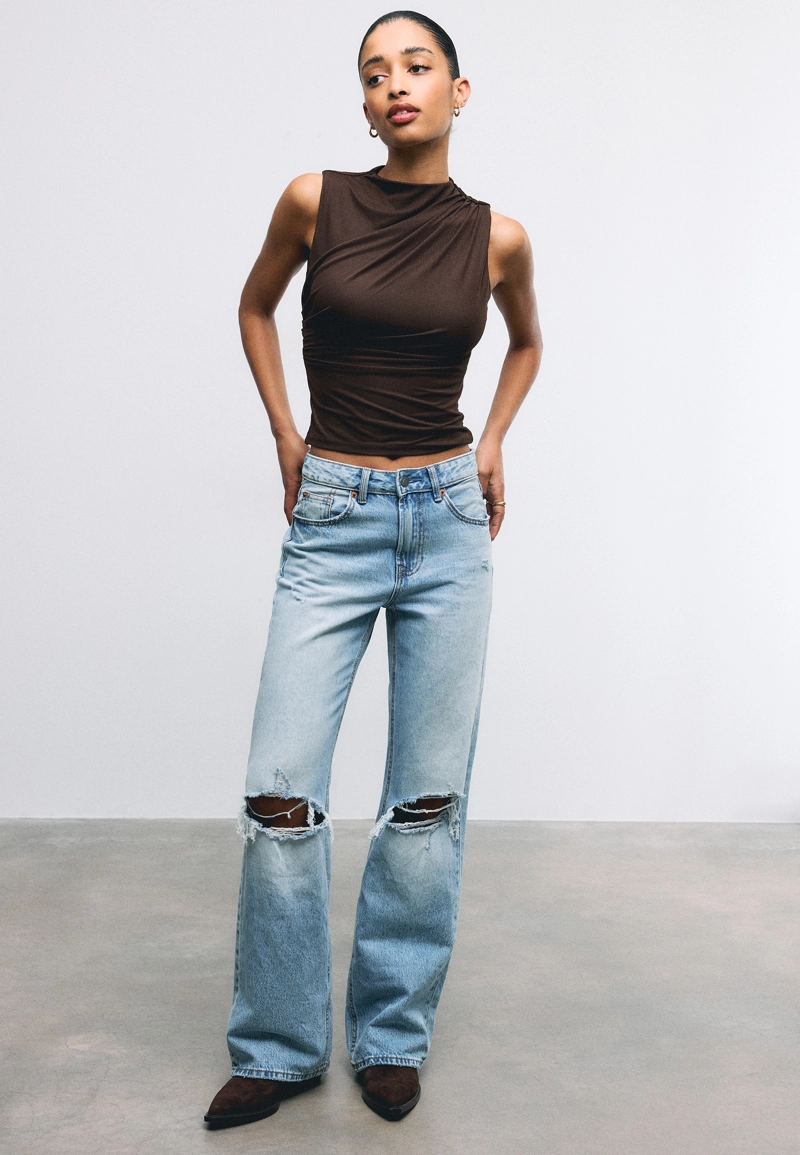 Футболка из присборенной полупрозрачной ткани