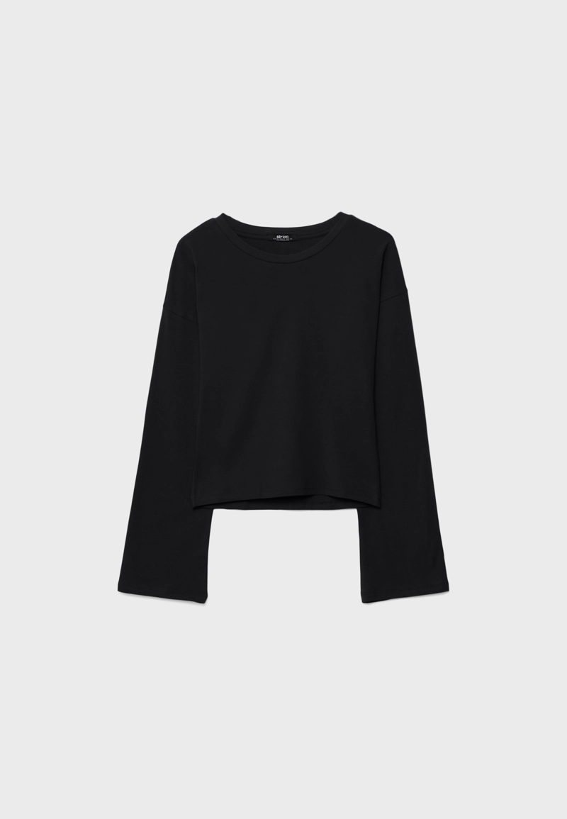 Футболка с рукавами в стиле кимоно