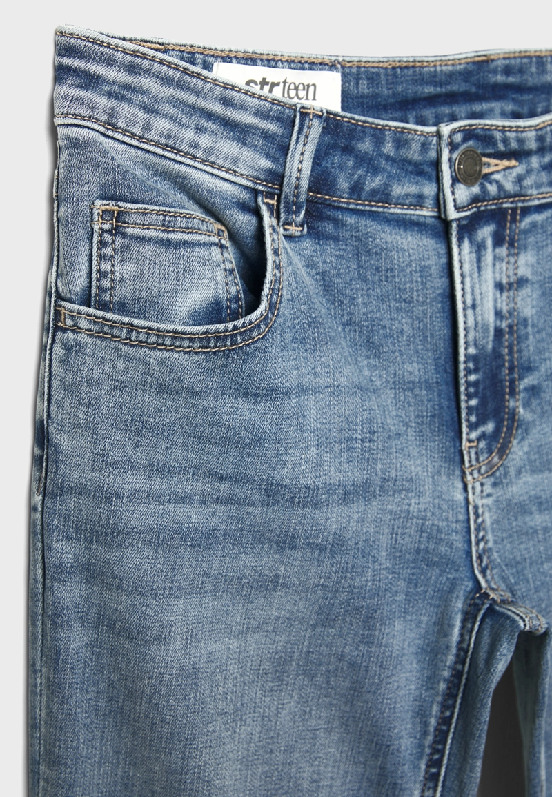 Джинсы клеш с низкой посадкой