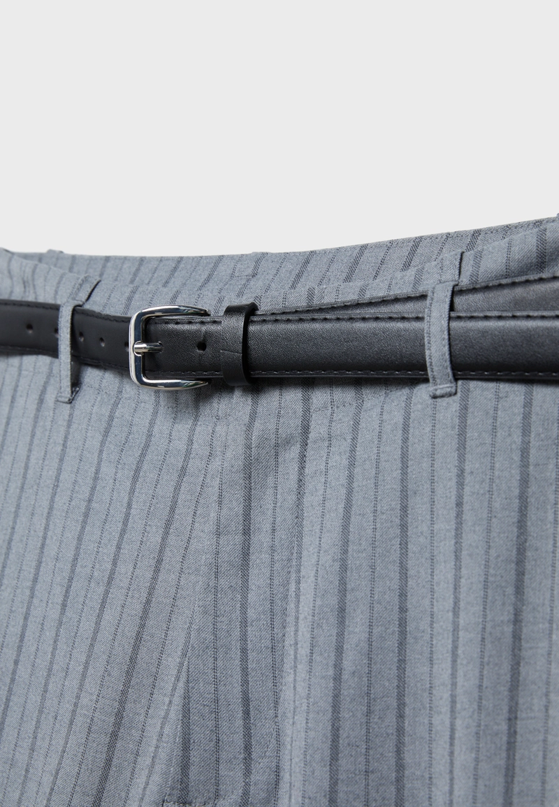 Прямые струящиеся брюки с поясом