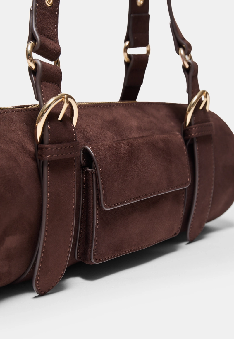 Сумка-боулинг с металлическими деталями