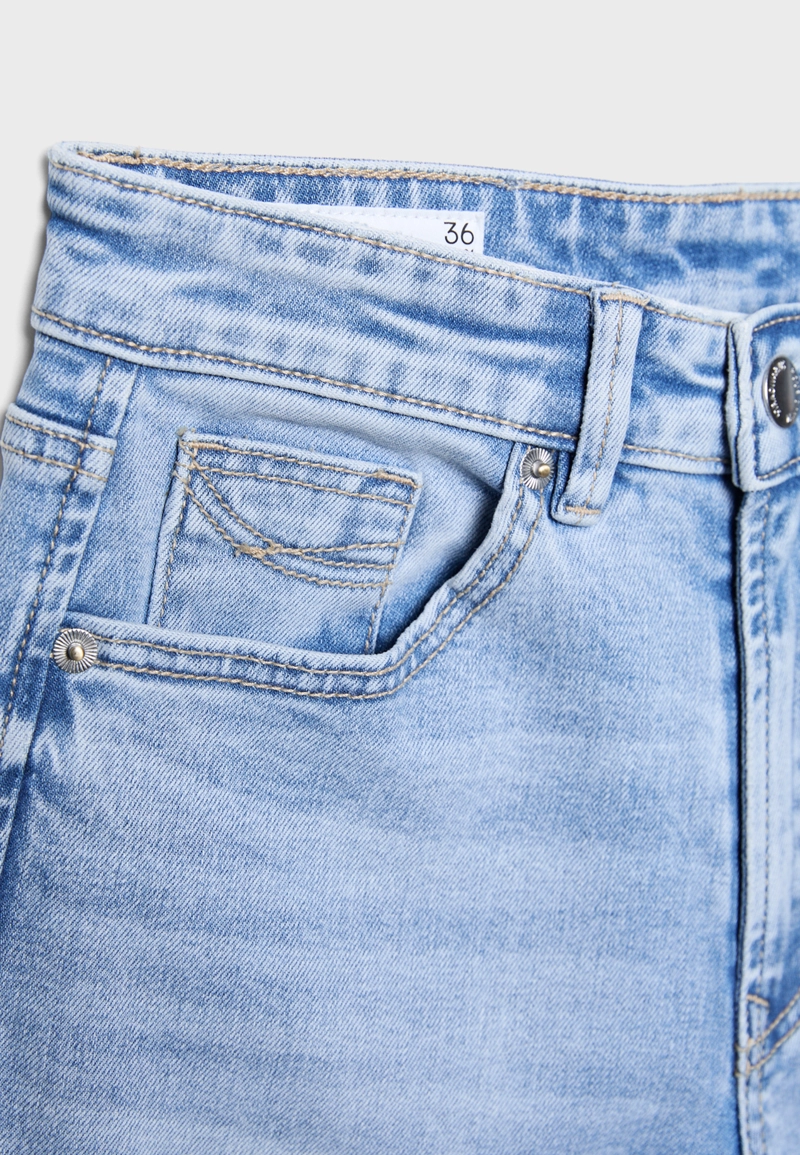 Укороченные джинсы клеш D78