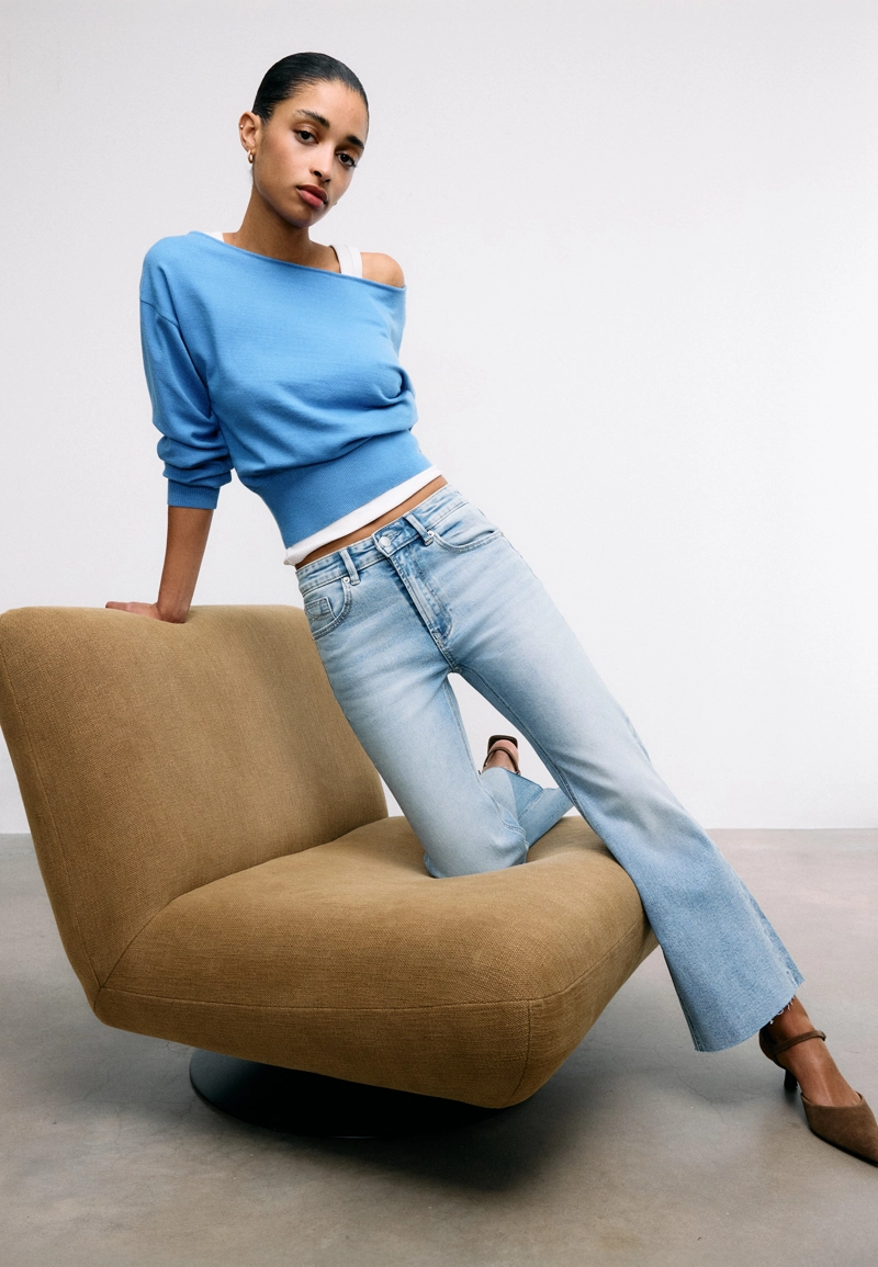 Укороченные джинсы клеш D78