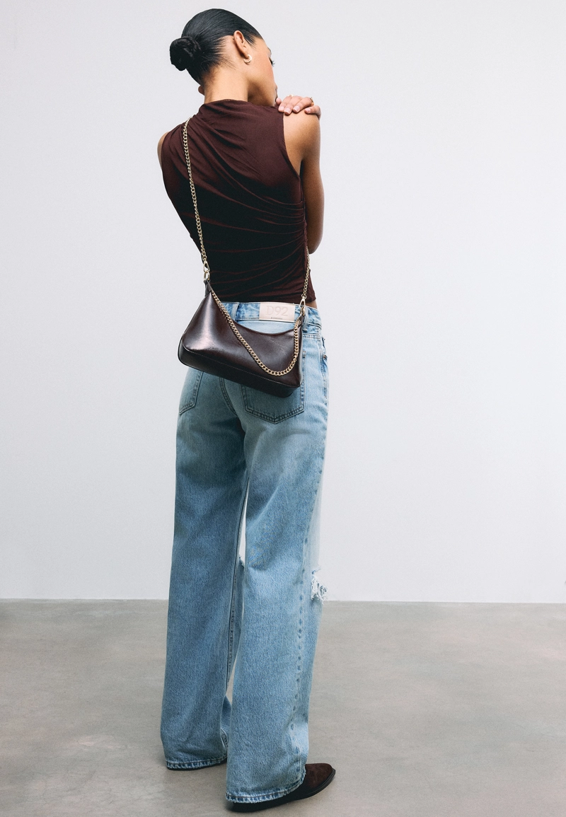 Сумка через плечо с цепочками