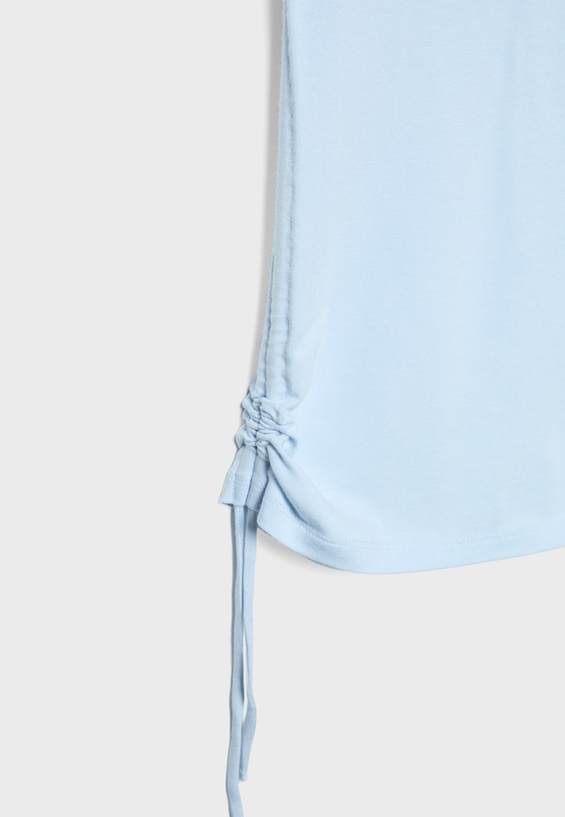 Футболка с короткими рукавами и сборками по бокам