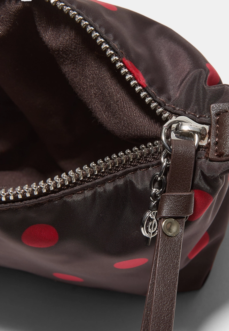 Косметичка в горошек