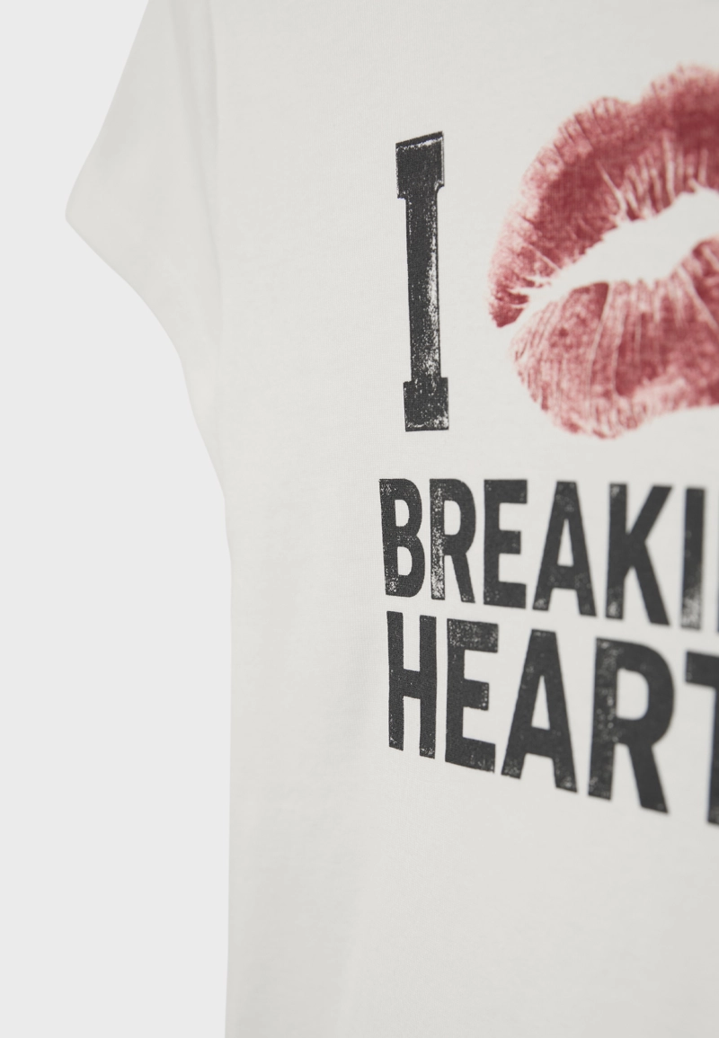 Футболка с позиционным принтом