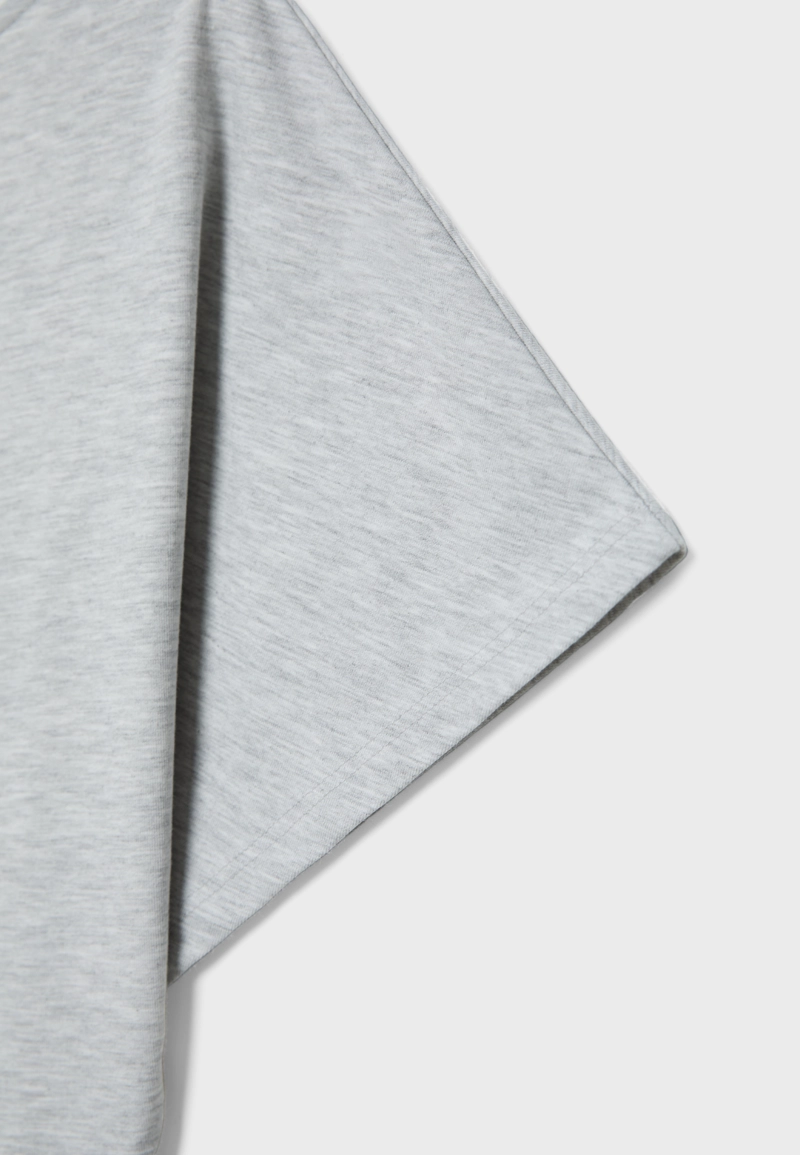 Футболка с вырезом-лодочкой и короткими рукавами