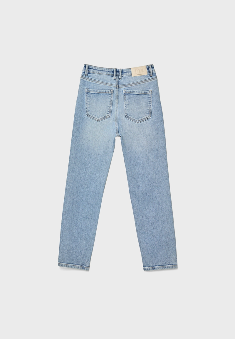 Джинсы D14 зауженные комфортные