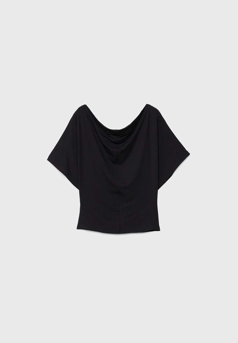 Базовая футболка с рукавами «летучая мышь»