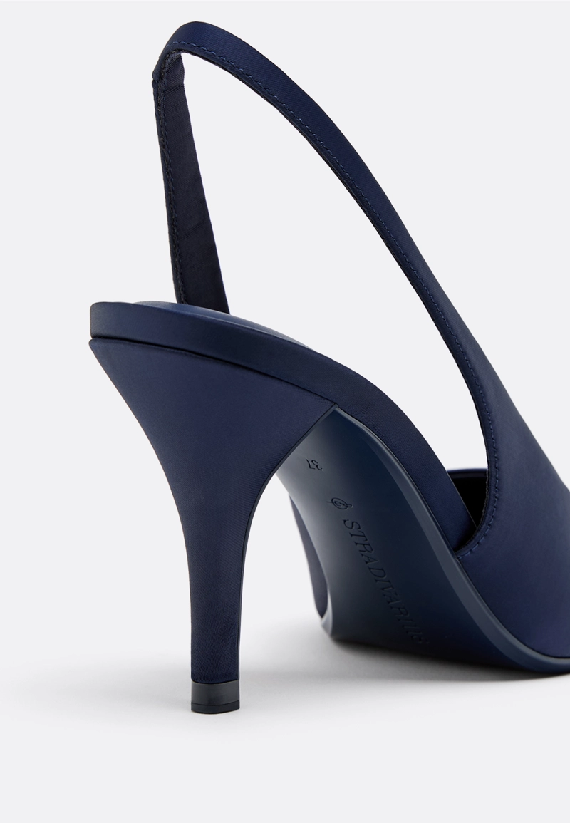 Туфли на каблуке с атласным эффектом