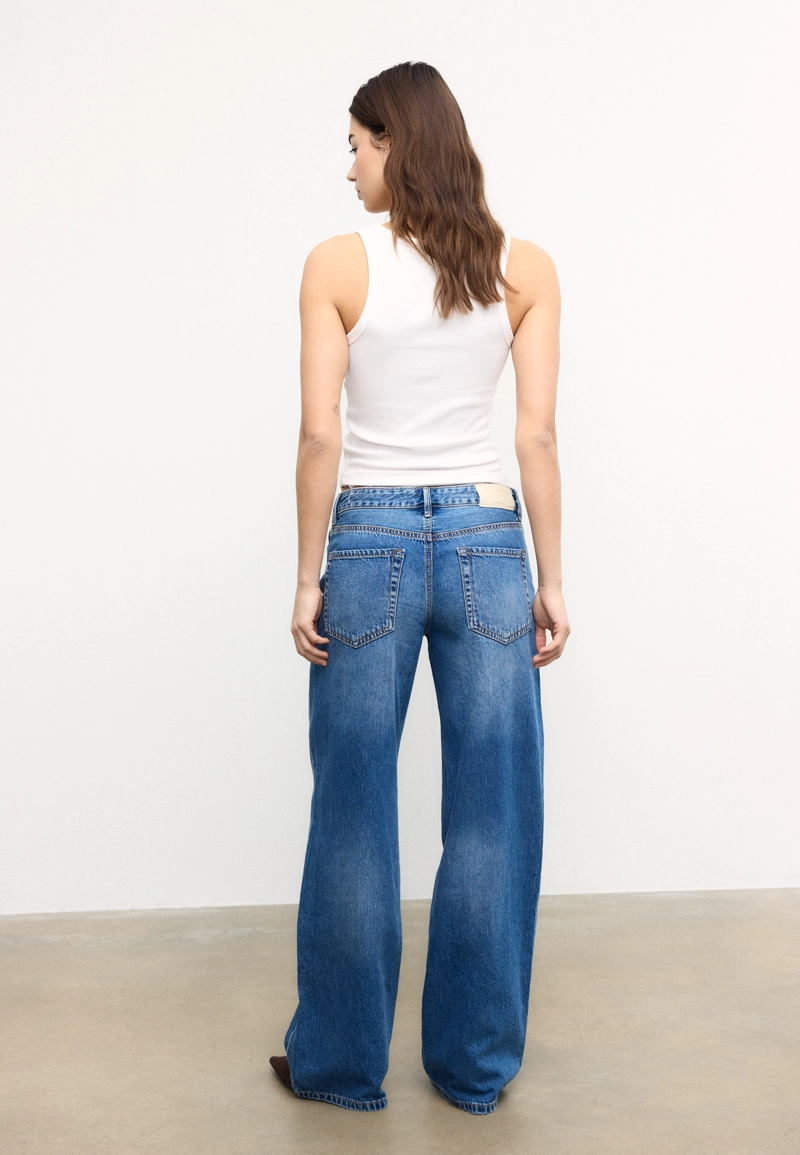 Джинсы D91 с низкой посадкой и широкими штанинами