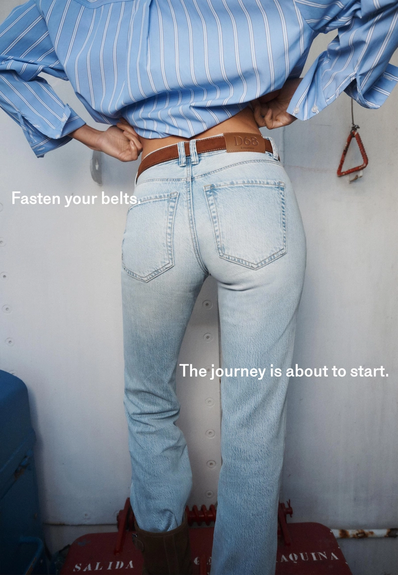 Джинсы D68 фасона bootcut с поясом