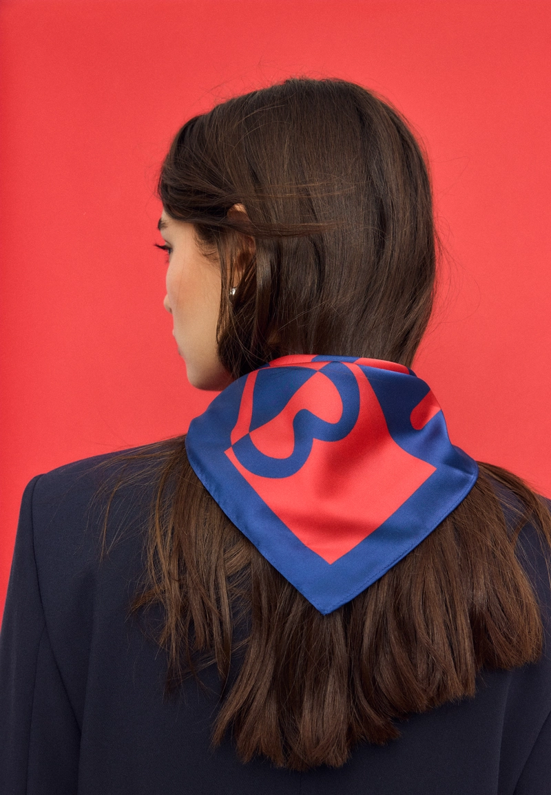 Платок с принтом love