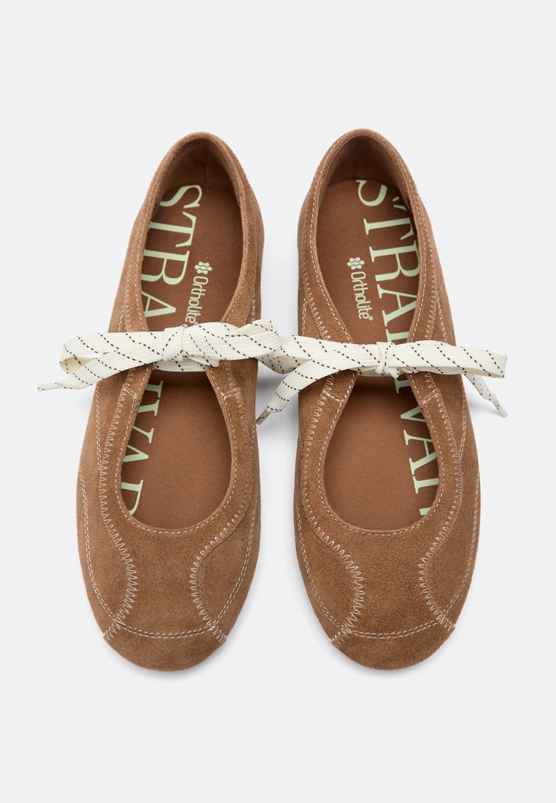 Спортивные балетки из кожи