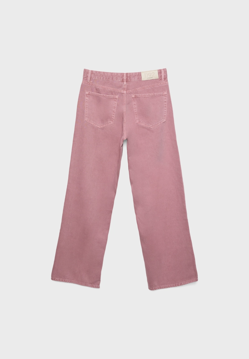 D92 Джинсы прямого широкого кроя