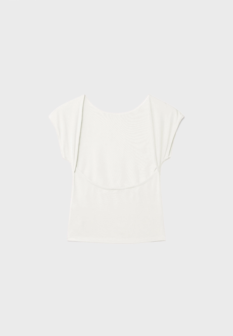 Футболка с открытой спиной