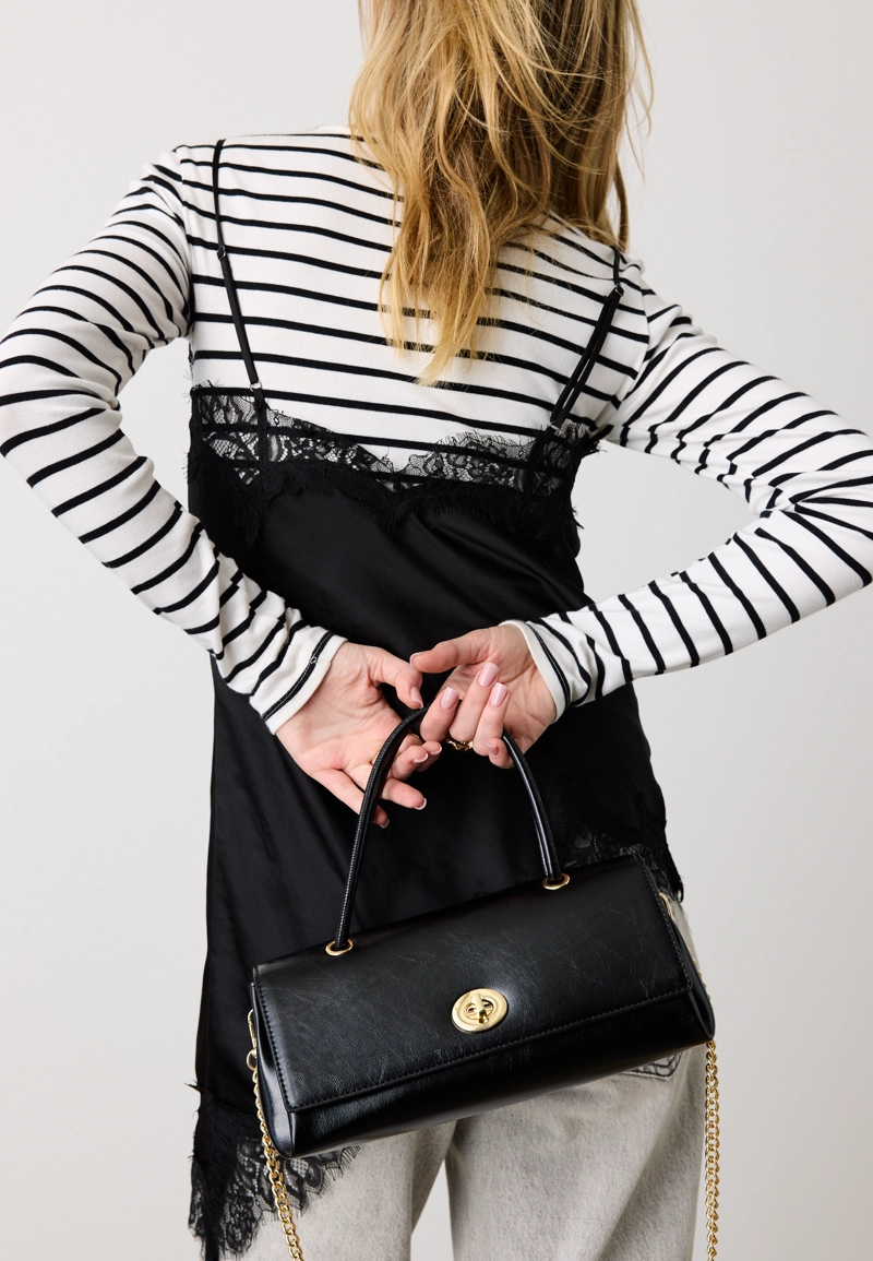 Городская сумка через плечо с двумя ручками