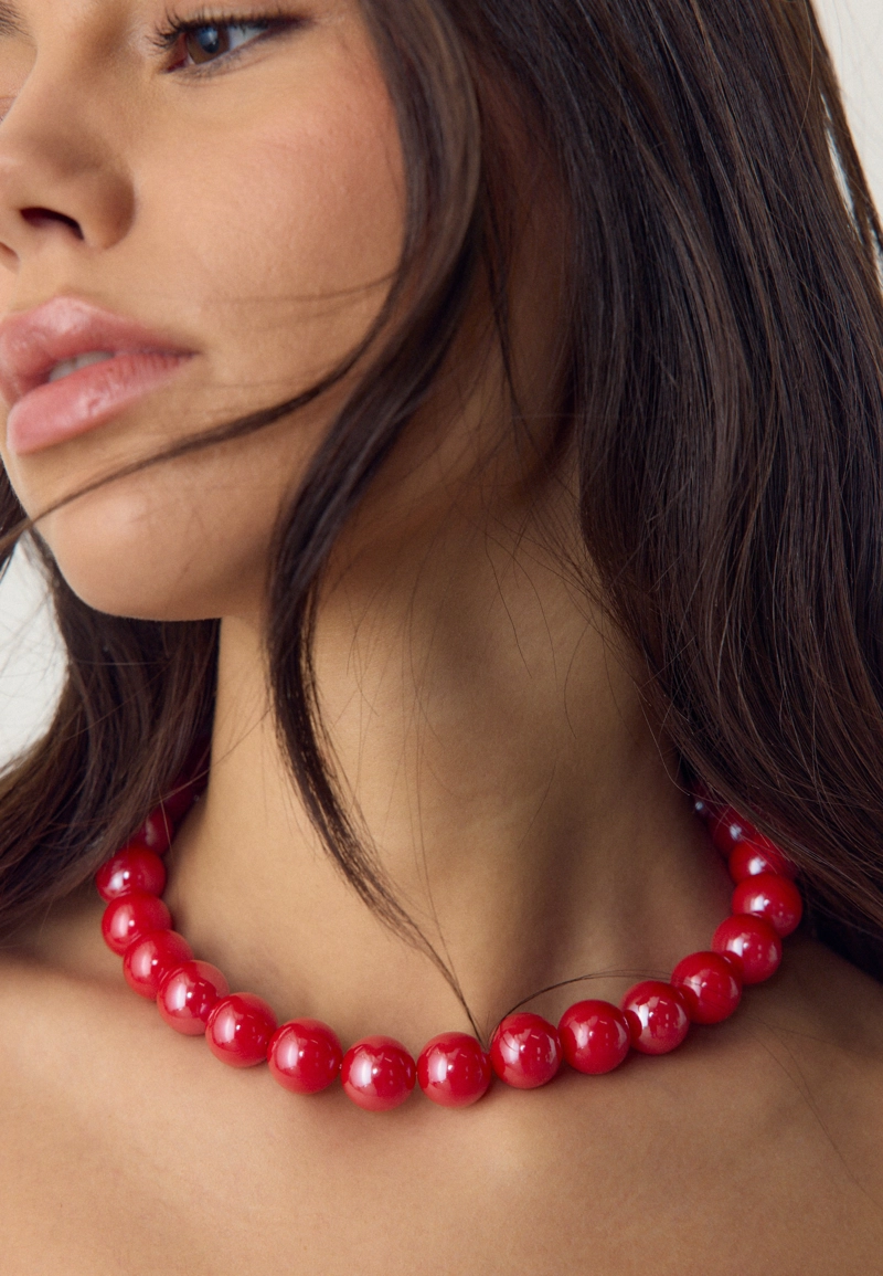 Набор из двух ожерелий с бусинами