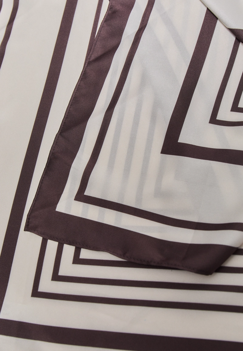 Платок в широкую полоску