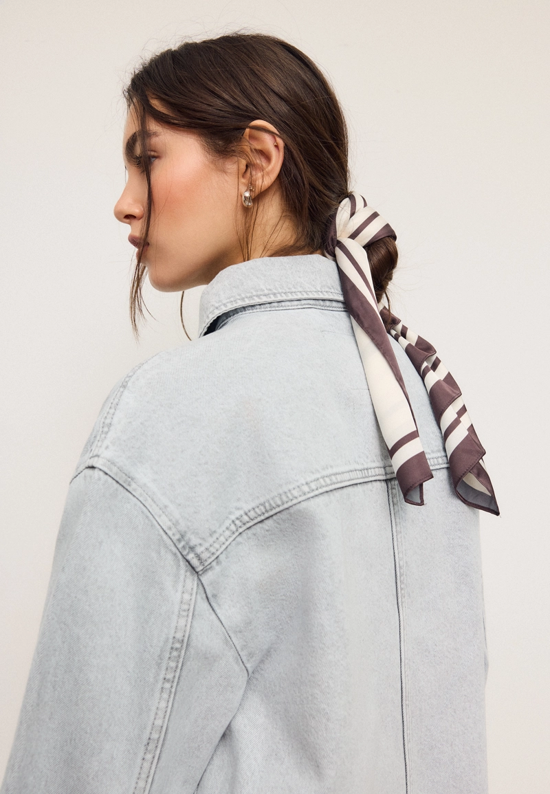 Платок в широкую полоску