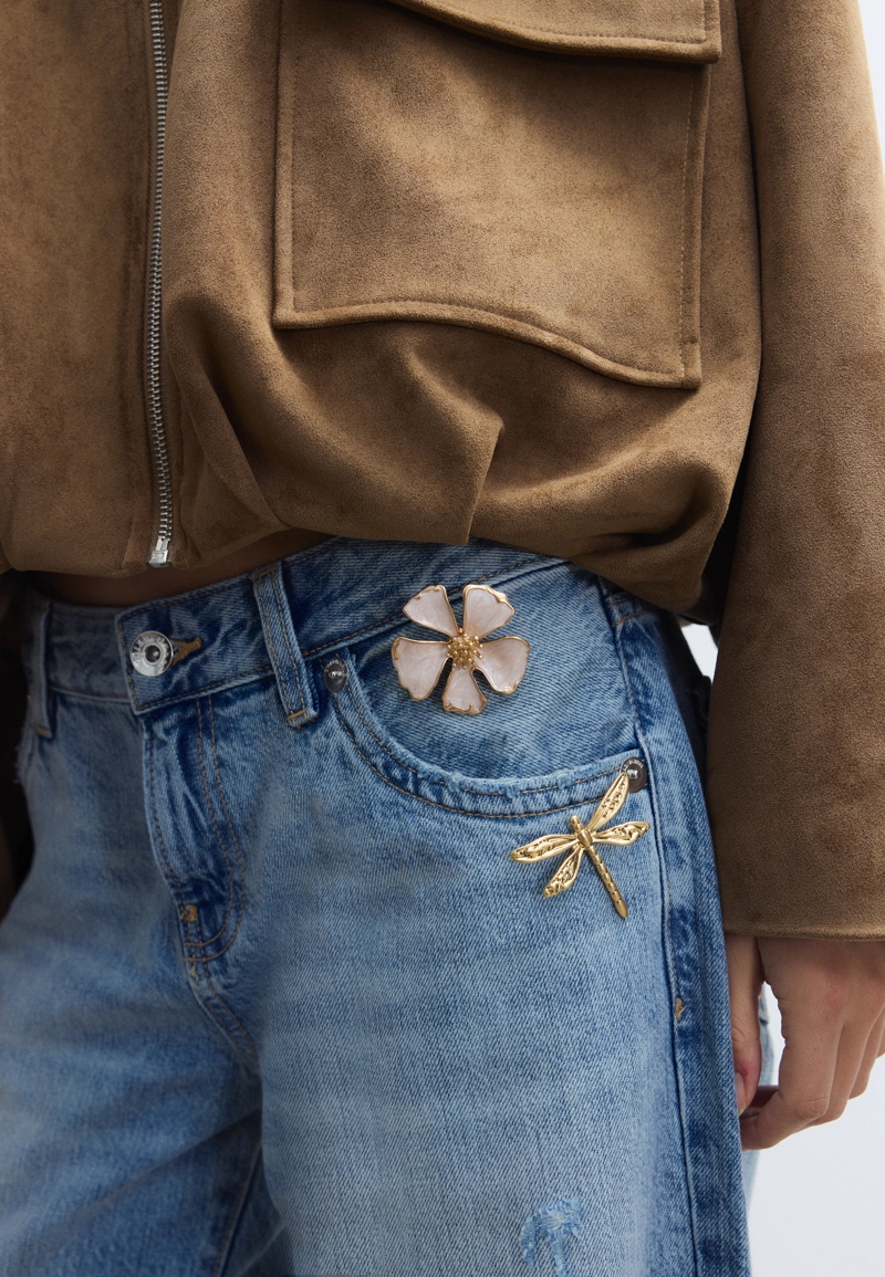 Набор из 2 брошей: стрекоза и цветок