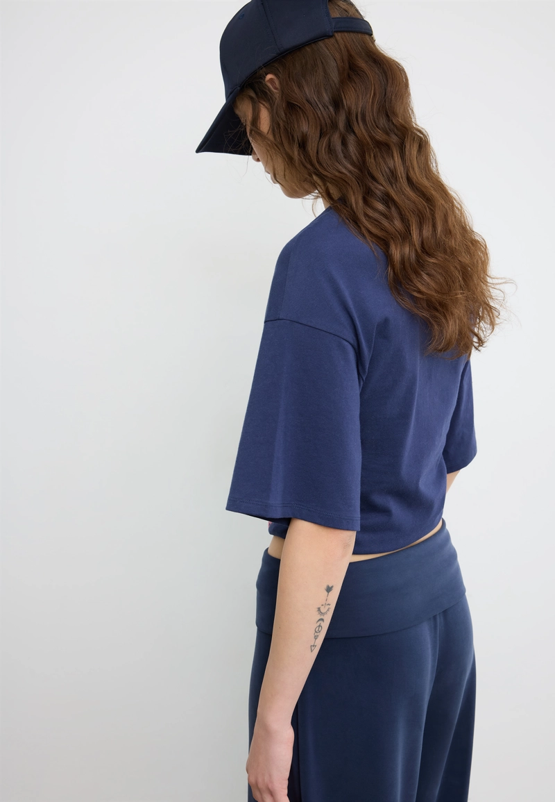 Укороченная футболка с драпировкой