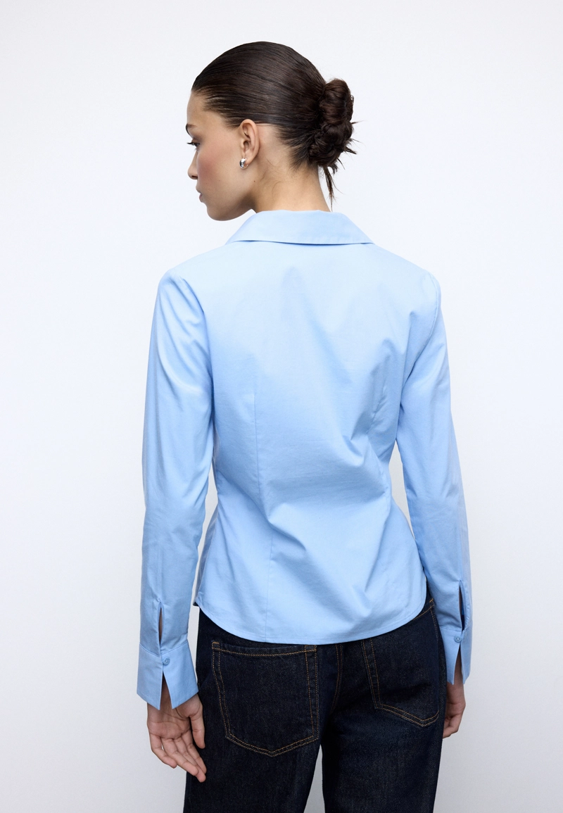 Приталенная базовая рубашка