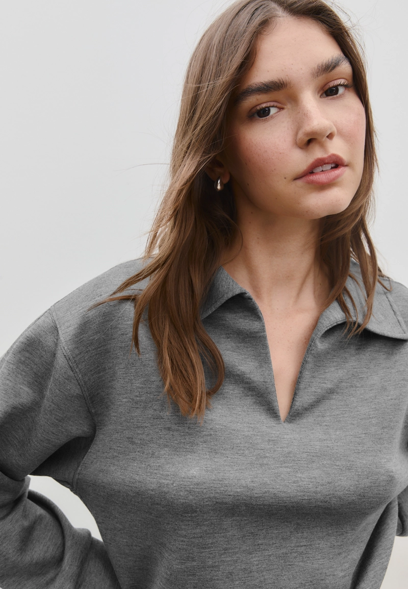 Толстовка из мягкой ткани