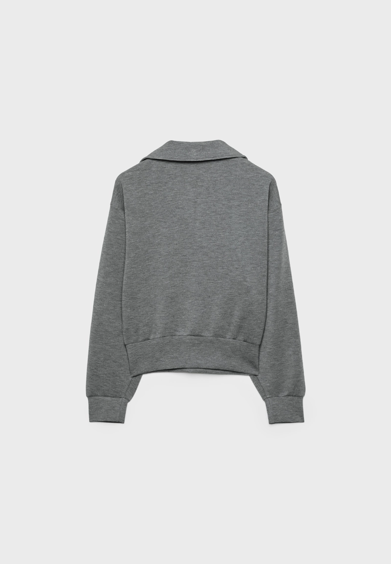 Толстовка из мягкой ткани