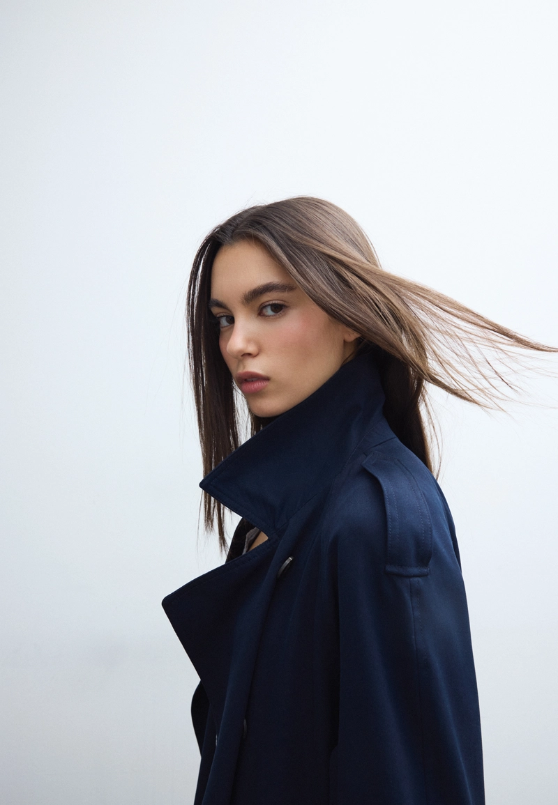 Длинный струящийся тренч